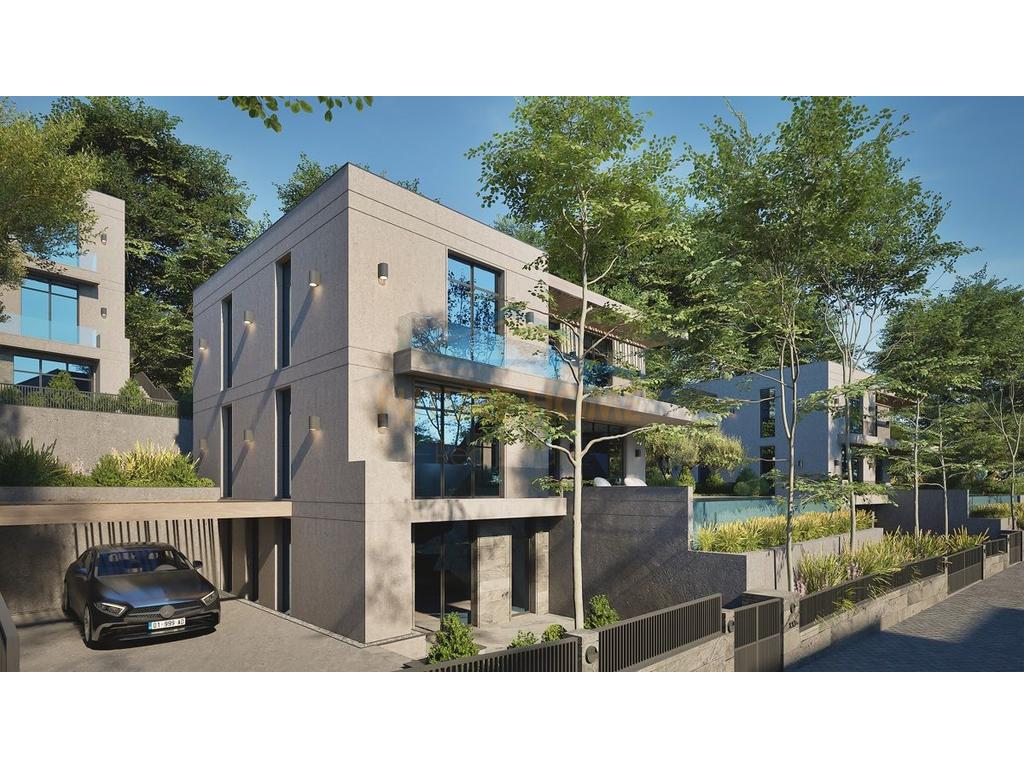 3-storey villa for sale, Farka Lake, Tirana.
