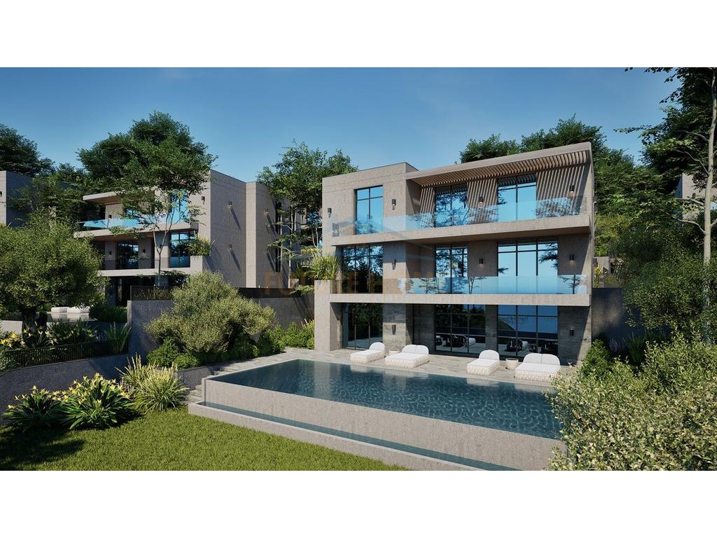 3-storey villa for sale, Farka Lake, Tirana.