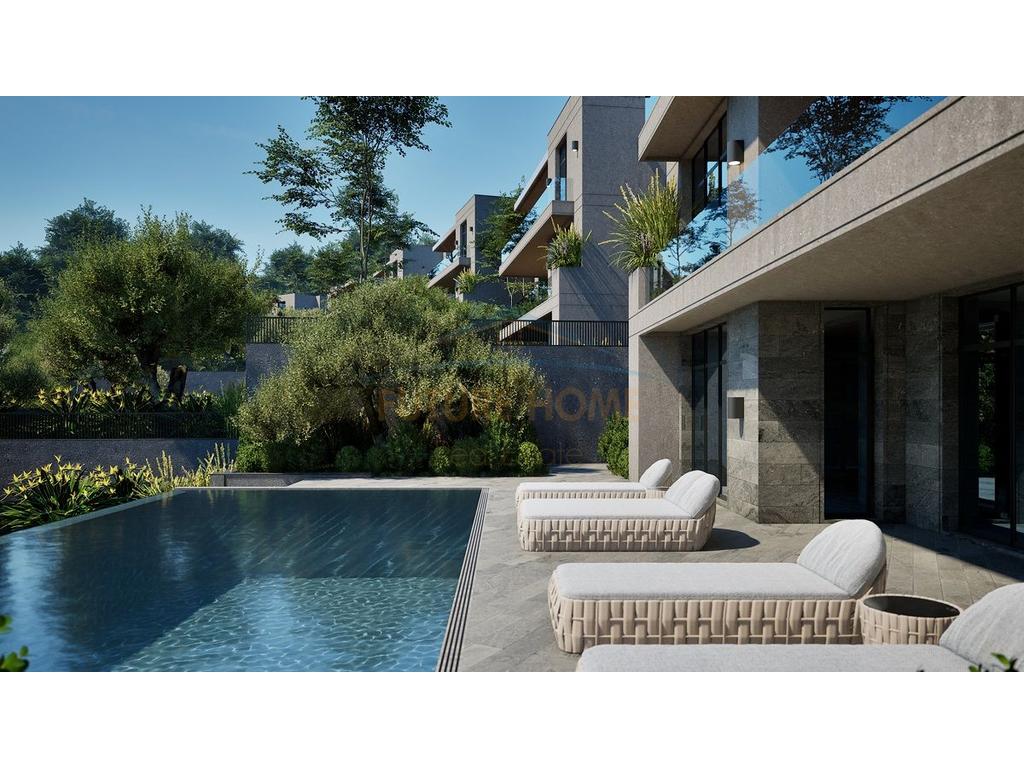 3-storey villa for sale, Farka Lake, Tirana.