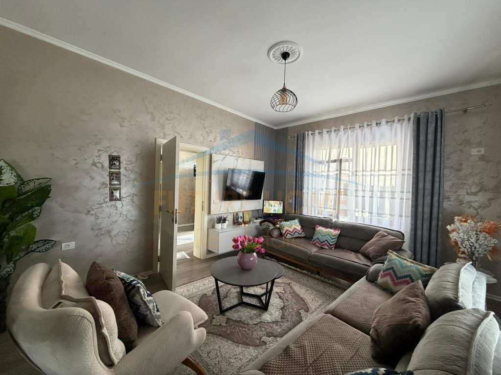 For sale, 3-Story Villa in Prush, Kombinat, Tirana