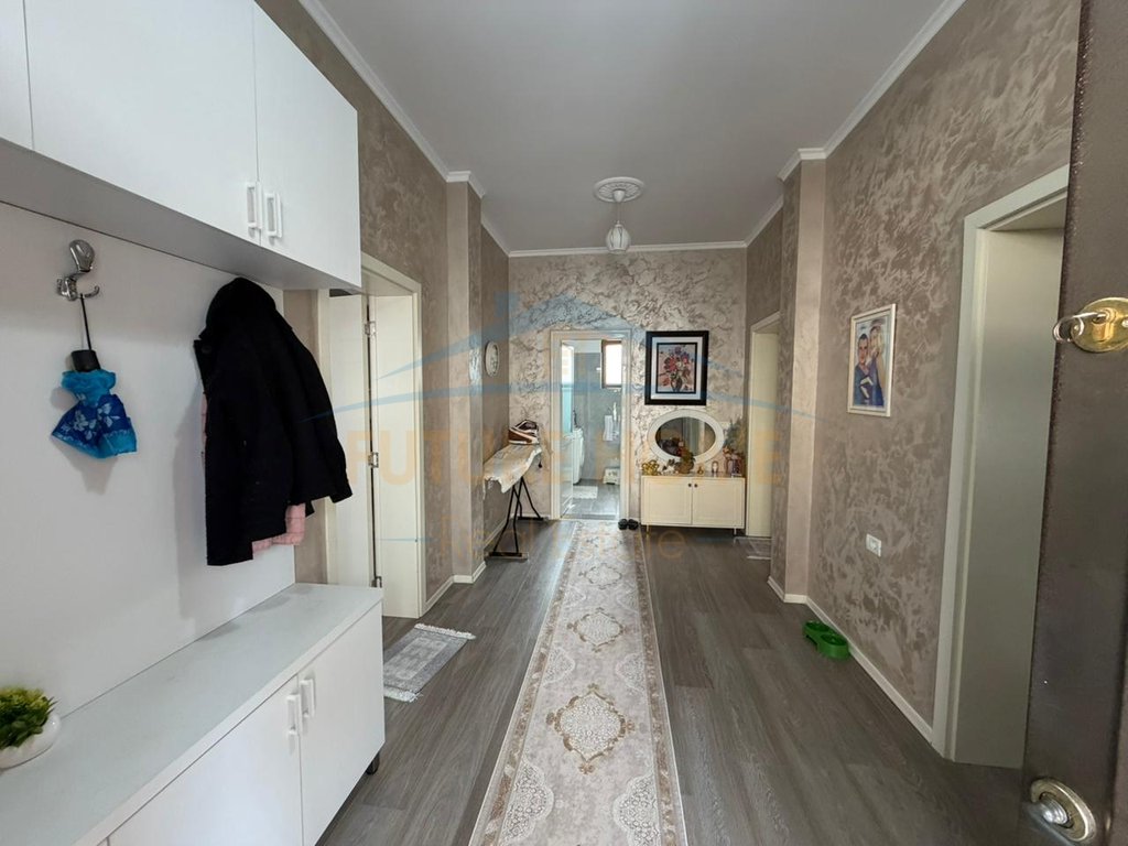 For sale, 3-Story Villa in Prush, Kombinat, Tirana
