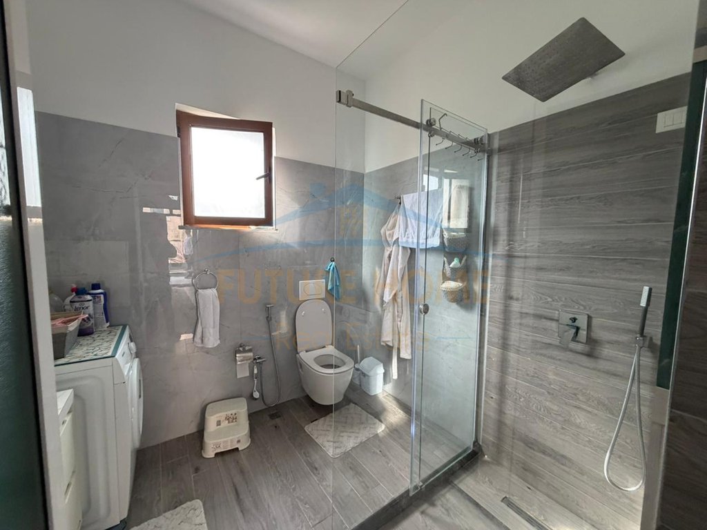 For sale, 3-Story Villa in Prush, Kombinat, Tirana