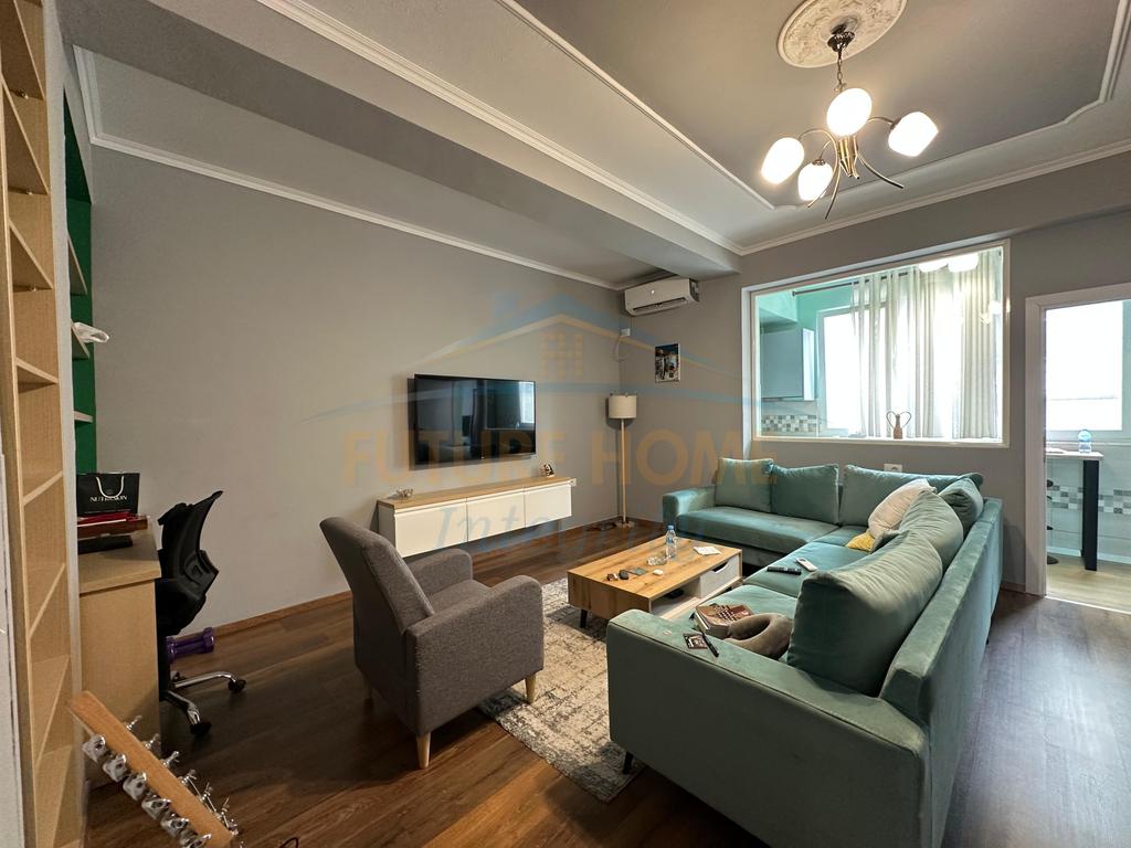 For sale, 3-story villa, Ballet School, Tirana.
