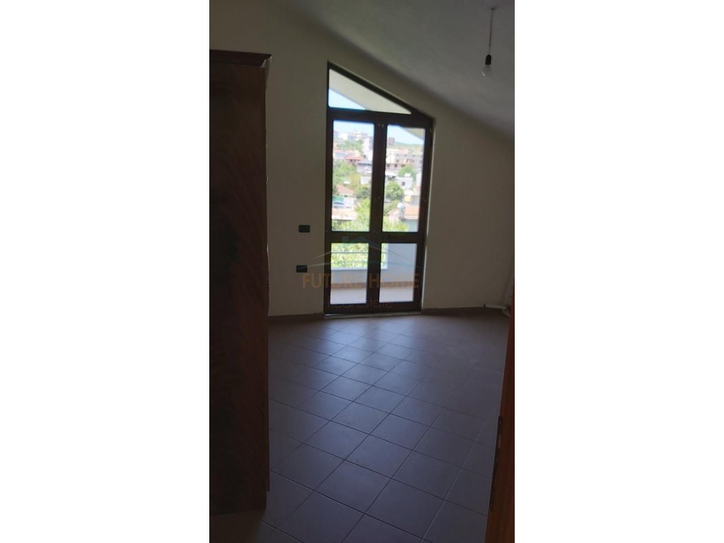 SHITET, VILE 3 KATESHE, SPITALLE. DURRES