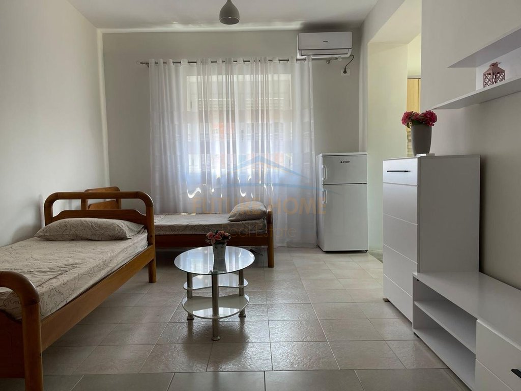 For sale, 4-Storey Villa, Neighborhood "10 Korriku", Vlorë