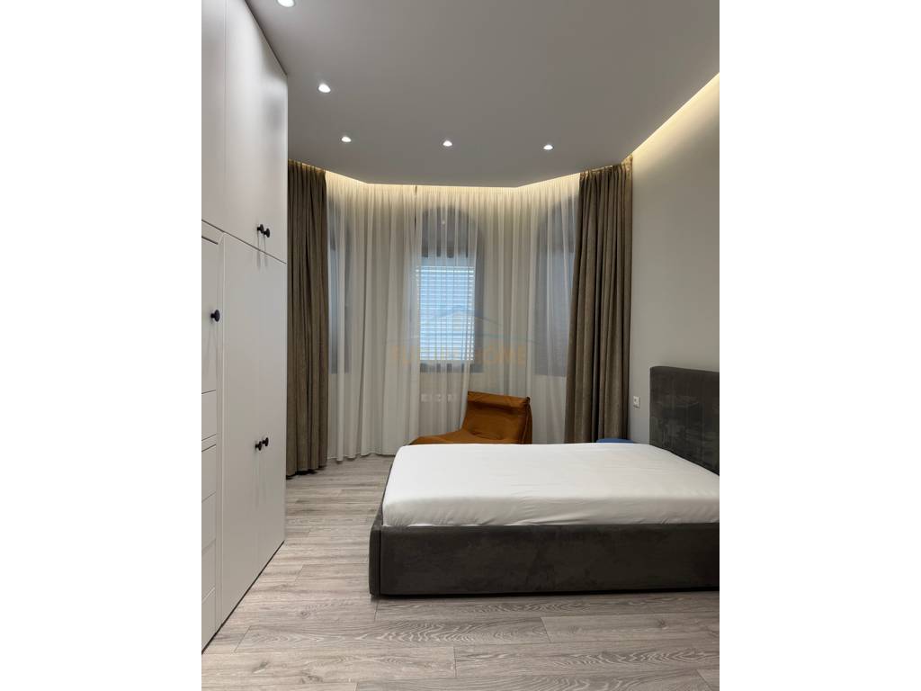 For sale. 4-story villa, Dry Lake, Tirana