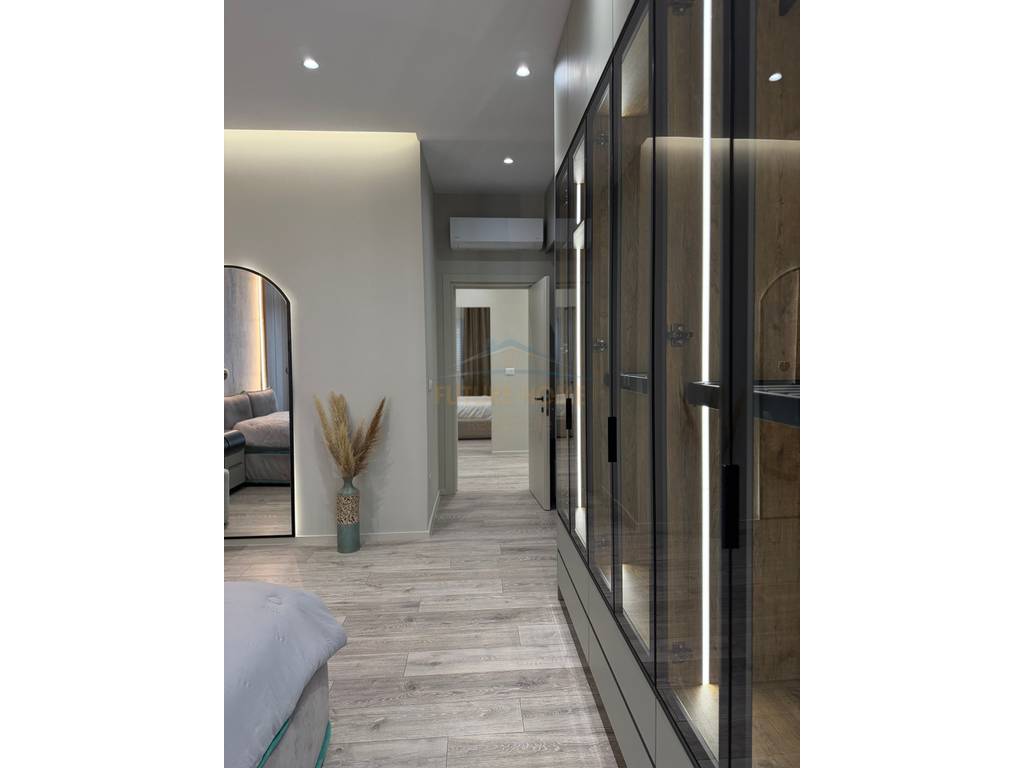 For sale. 4-story villa, Dry Lake, Tirana
