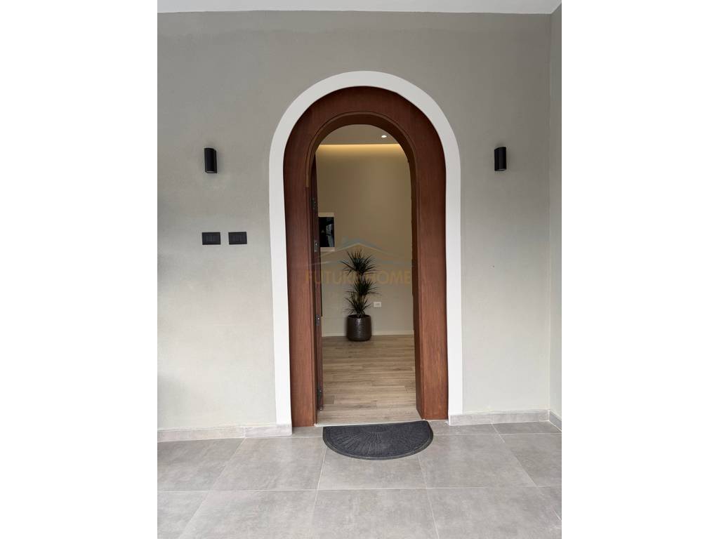 For sale. 4-story villa, Dry Lake, Tirana