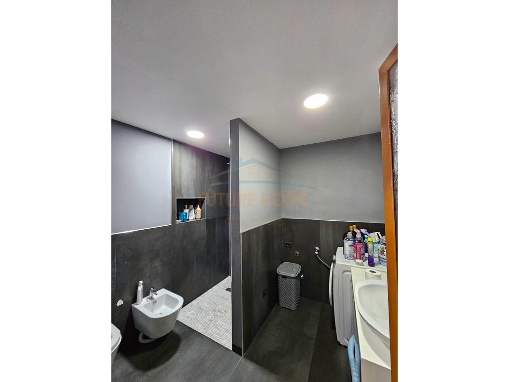 FOR SALE, 4-STOREY VILLA, ARAPAJ. DURRES