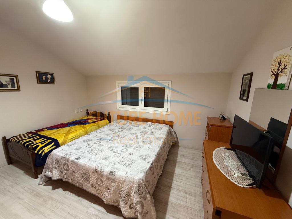 Shitet, Vilë, Kodra e Priftit, Tiranë