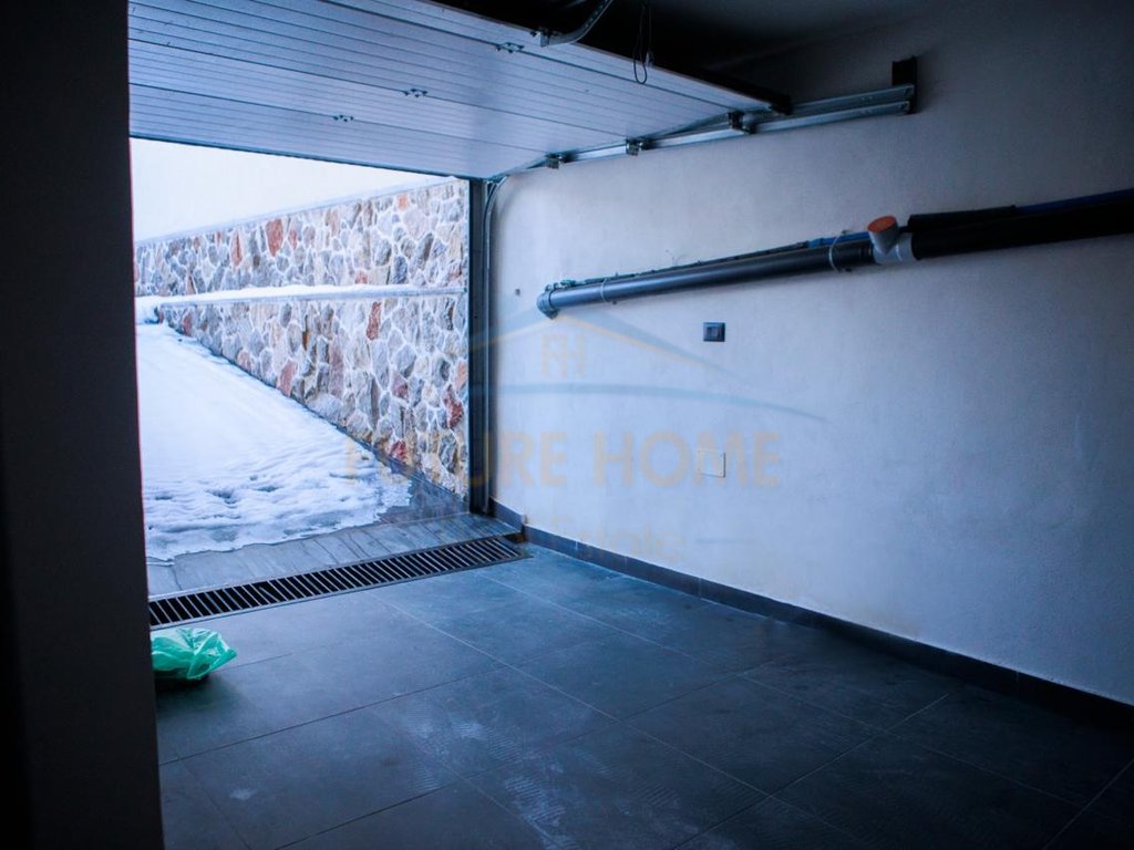 For Sale, Private Villa, Neighborhood 16, Korçë