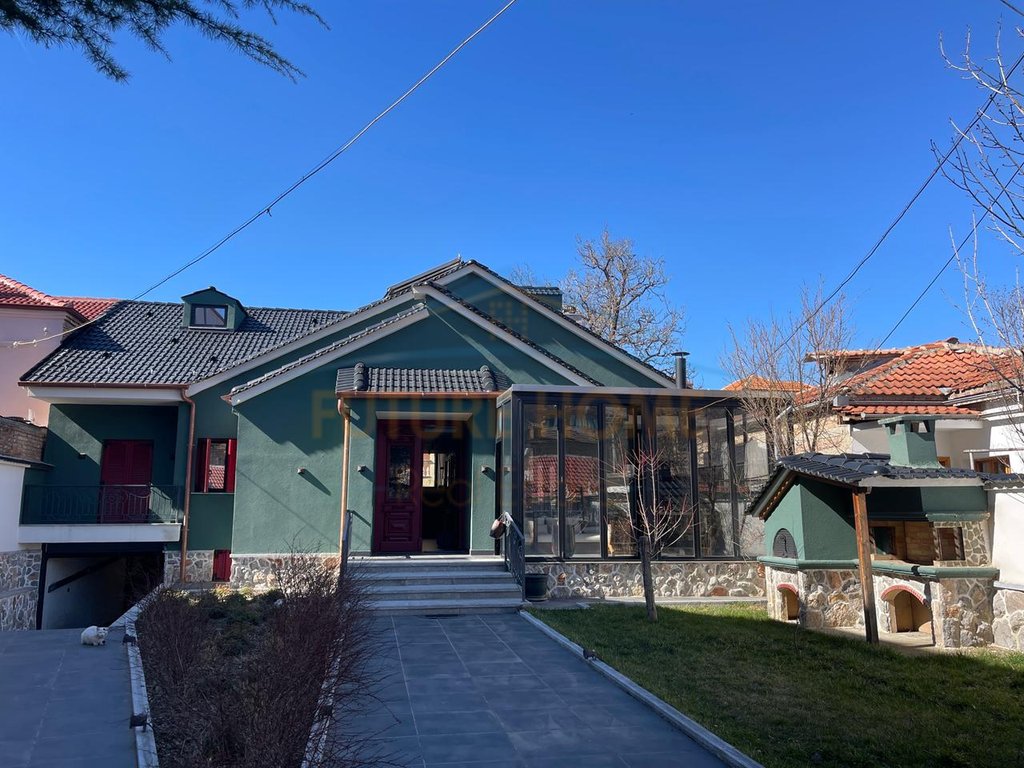 For Sale, Private Villa, Neighborhood 16, Korçë