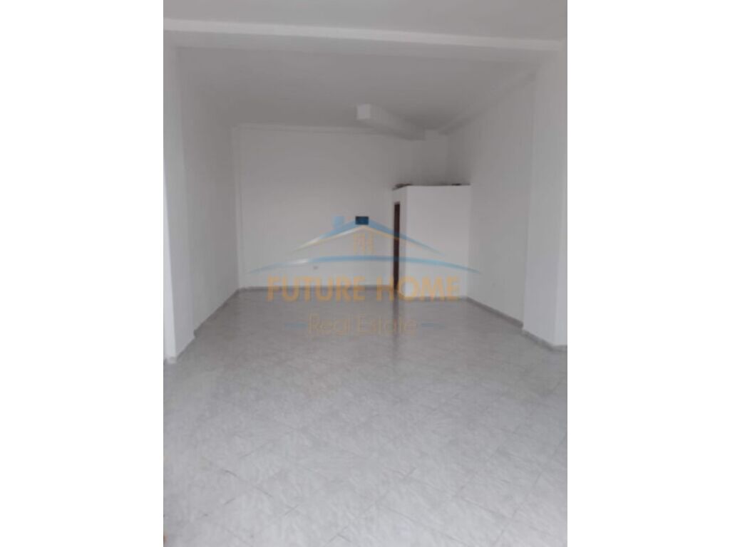 For Sale, Business Environment (Unit), Rruga e Qelqit, Kombinat, Tirana