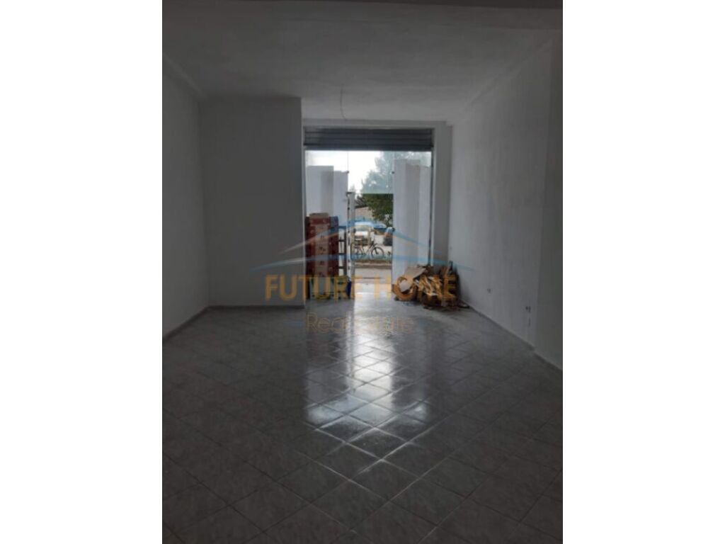 For Sale, Business Environment (Unit), Rruga e Qelqit, Kombinat, Tirana