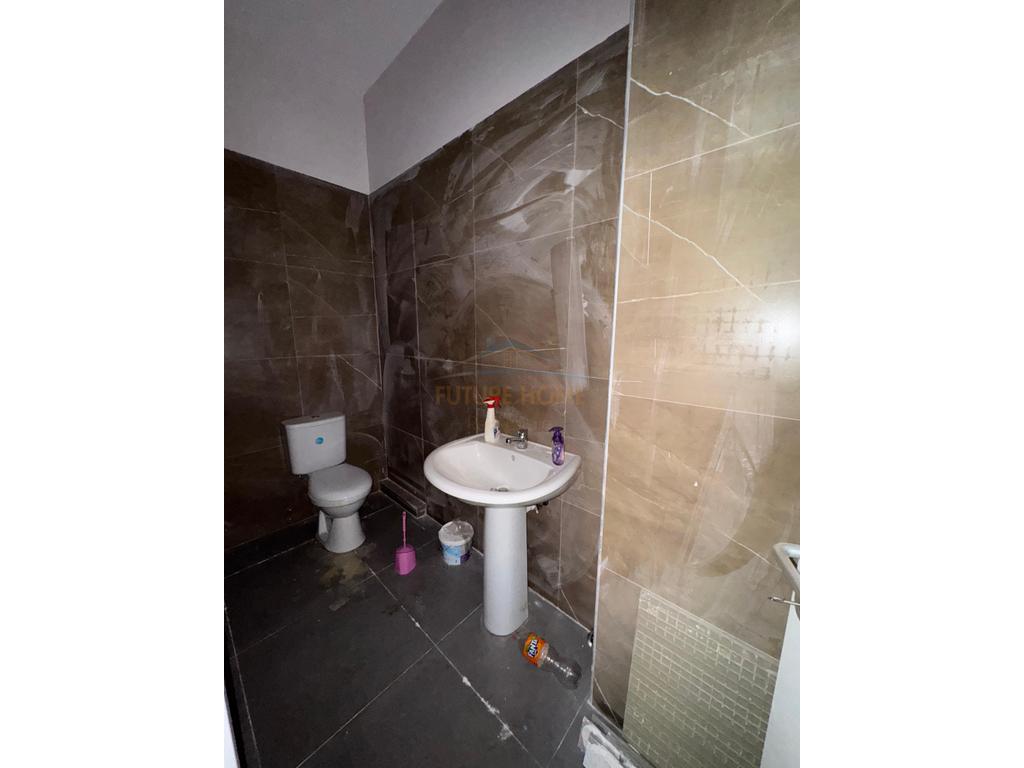 Sales, Business Premises, Selvia, Tirana.