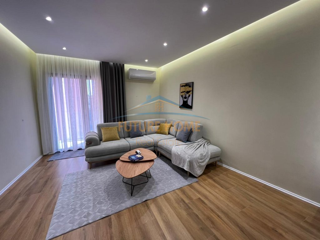 For sale, 1+1 Apartment, Roma Gallery, Kavajes Street, Tirana!
