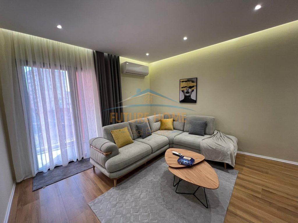 For sale, 1+1 Apartment, Roma Gallery, Kavajes Street, Tirana!