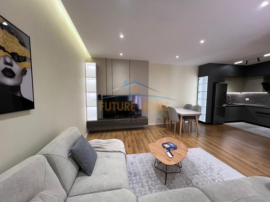 For sale, 1+1 Apartment, Roma Gallery, Kavajes Street, Tirana!