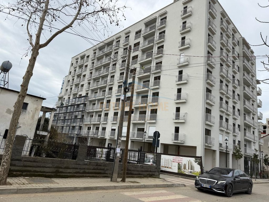 Shitje, Apartament 2+1, Kamez