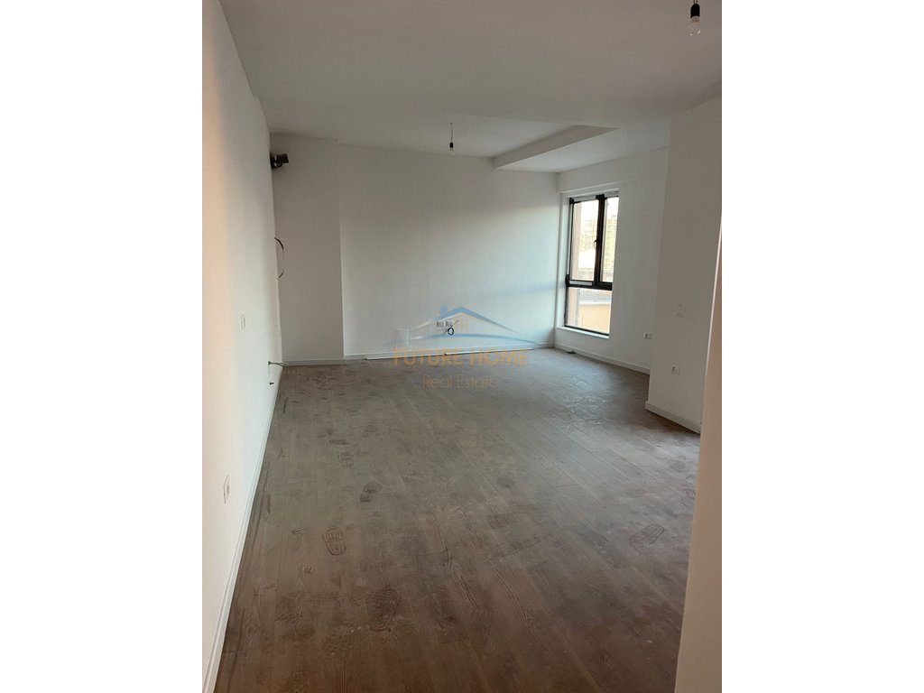 Shitje, Apartament 2+1, Myslym Shyri, Tiranë.
