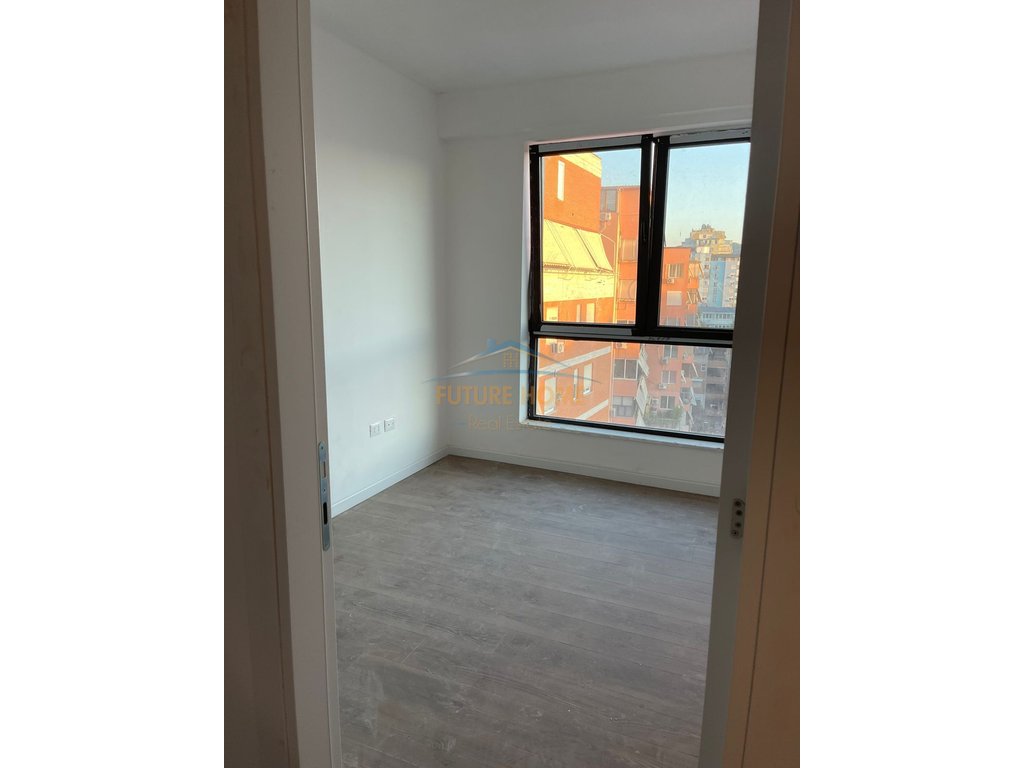Shitje, Apartament 2+1, Myslym Shyri, Tiranë.