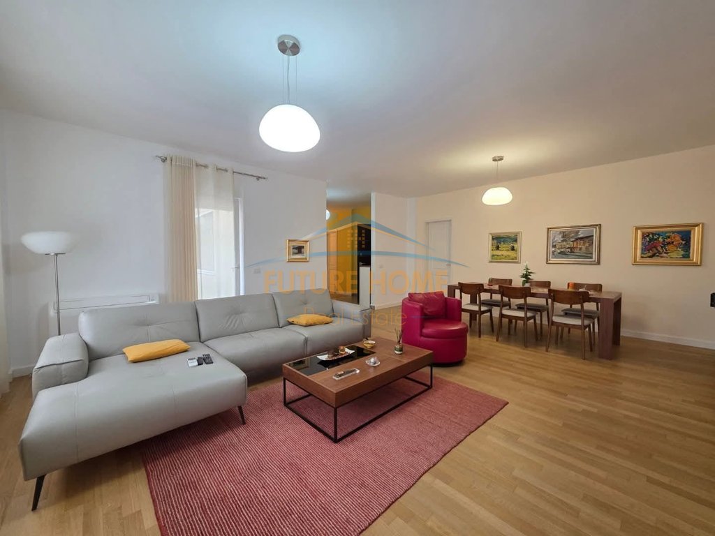 Shitje , Apartament 3+1+3 me verande tek Rezidenca Touch of The Sun!