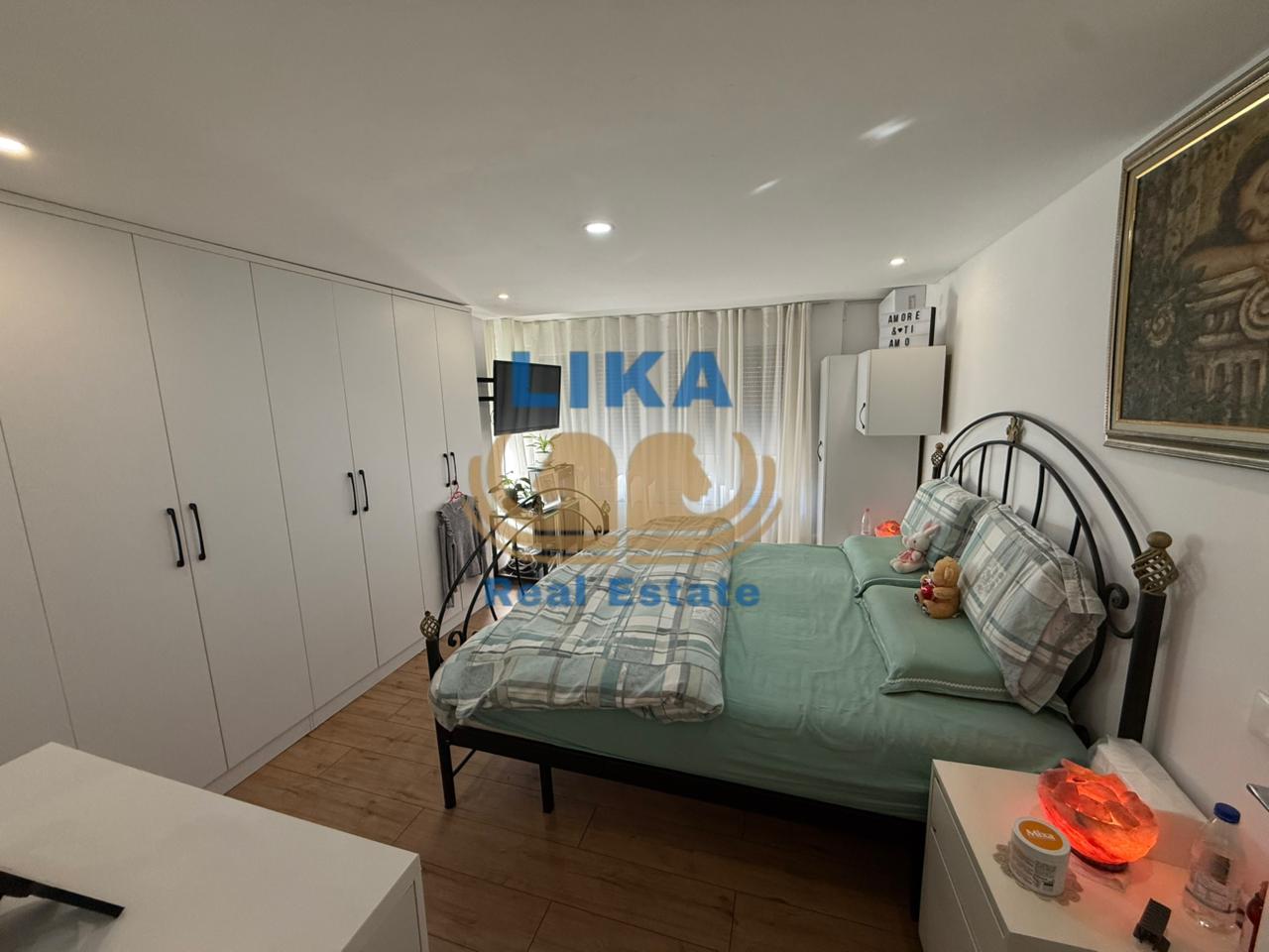 Apartament 1+1 & Njësi Biznesi për Shitje në Golem – 100m nga Deti