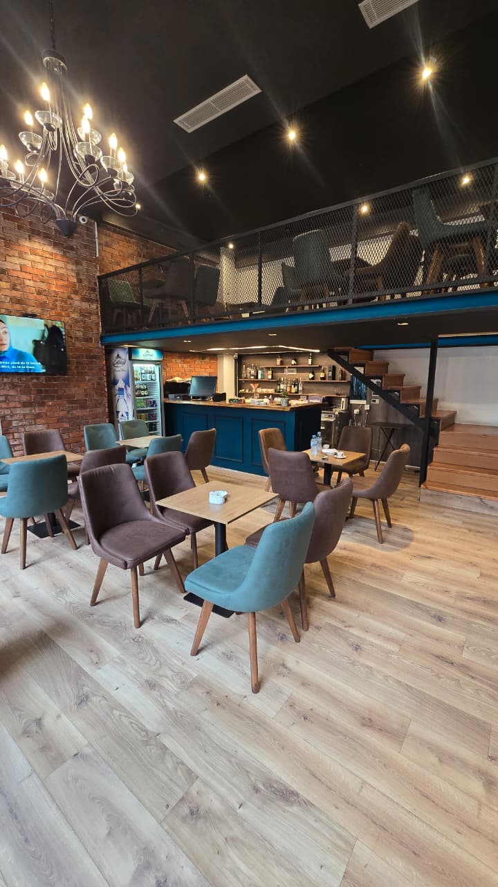 Commercial Space, Oxhaku, Tirana