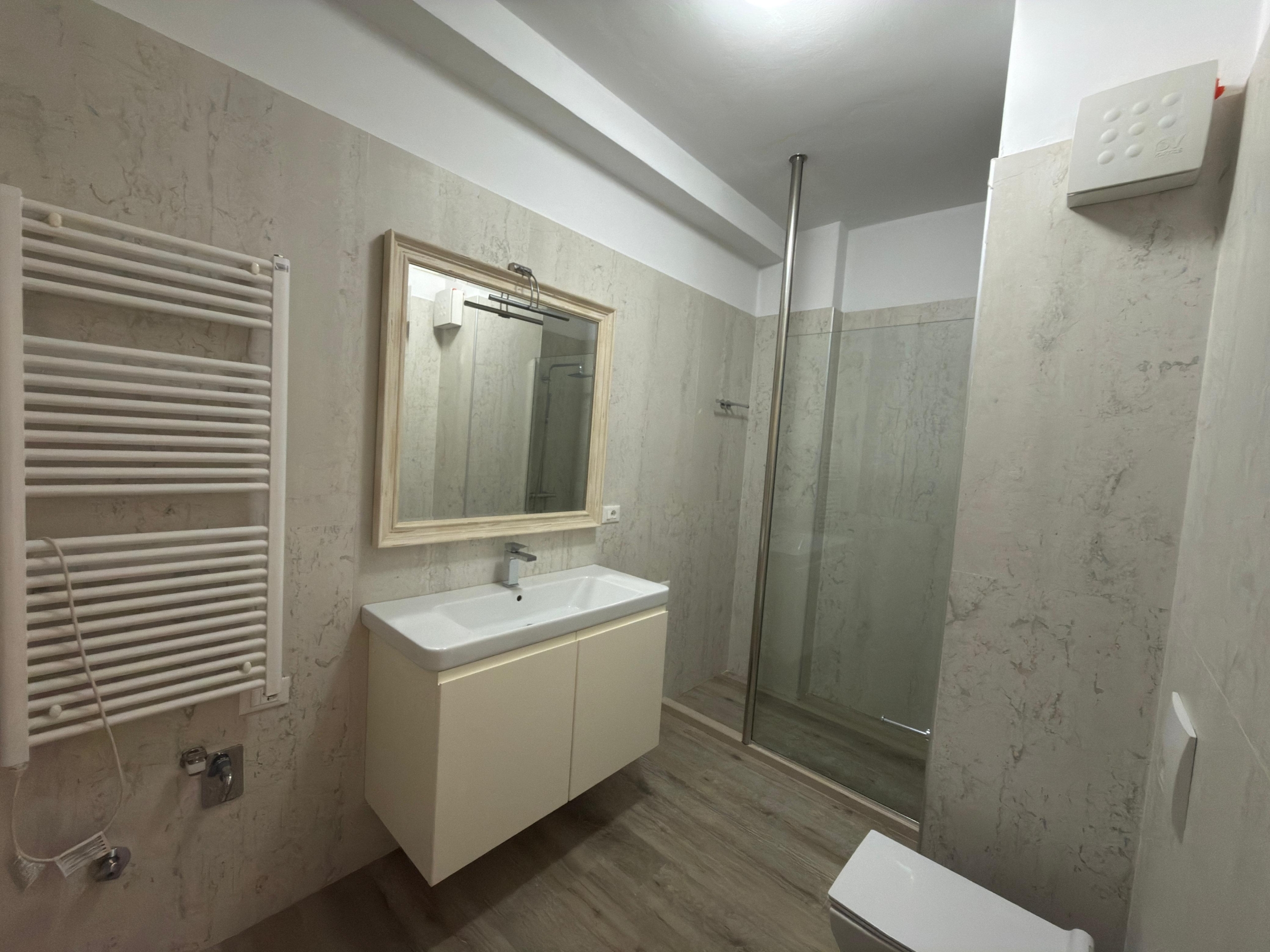 Apartment, Komuna Parisit, Tirana