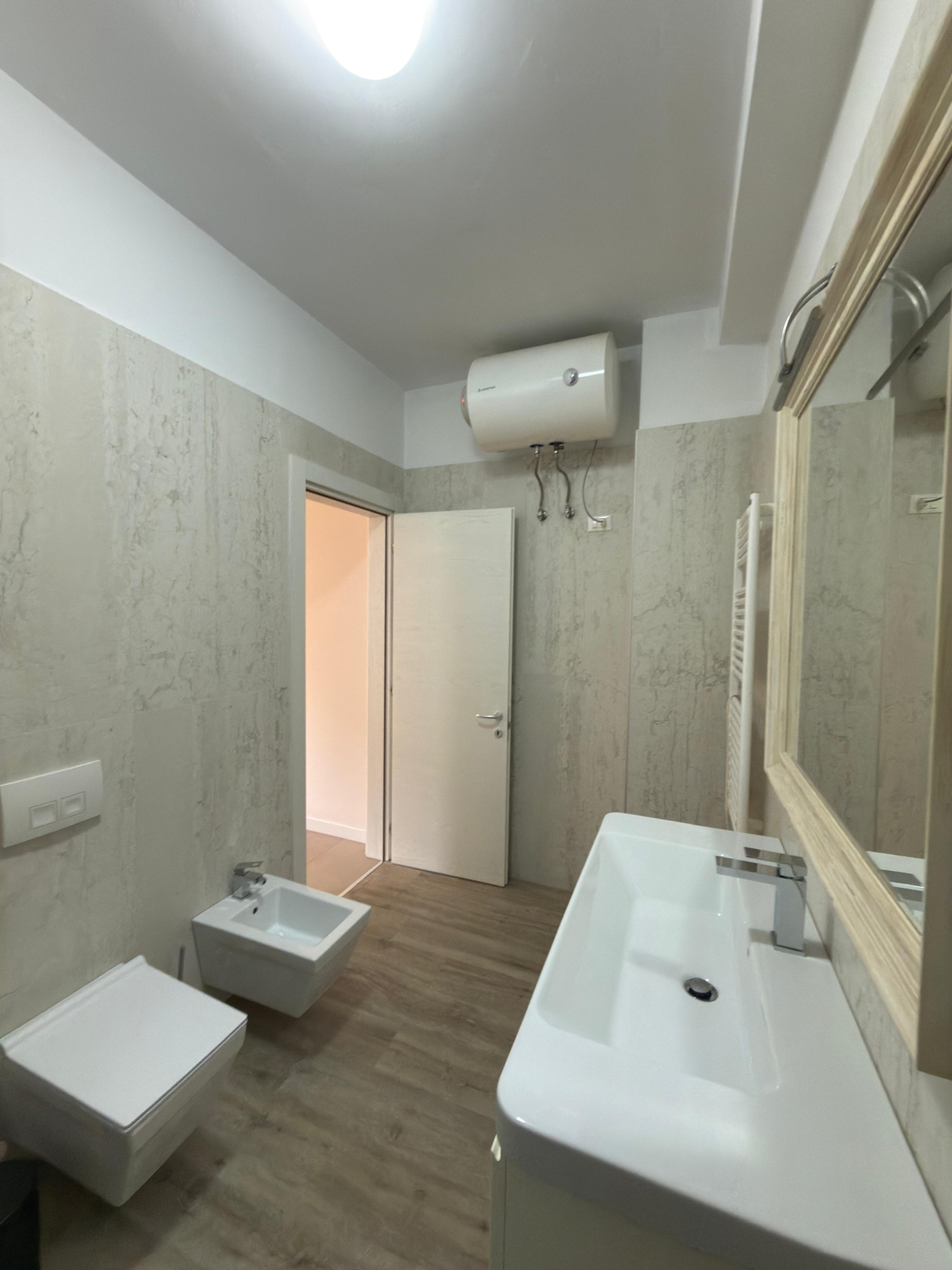 Apartment, Komuna Parisit, Tirana
