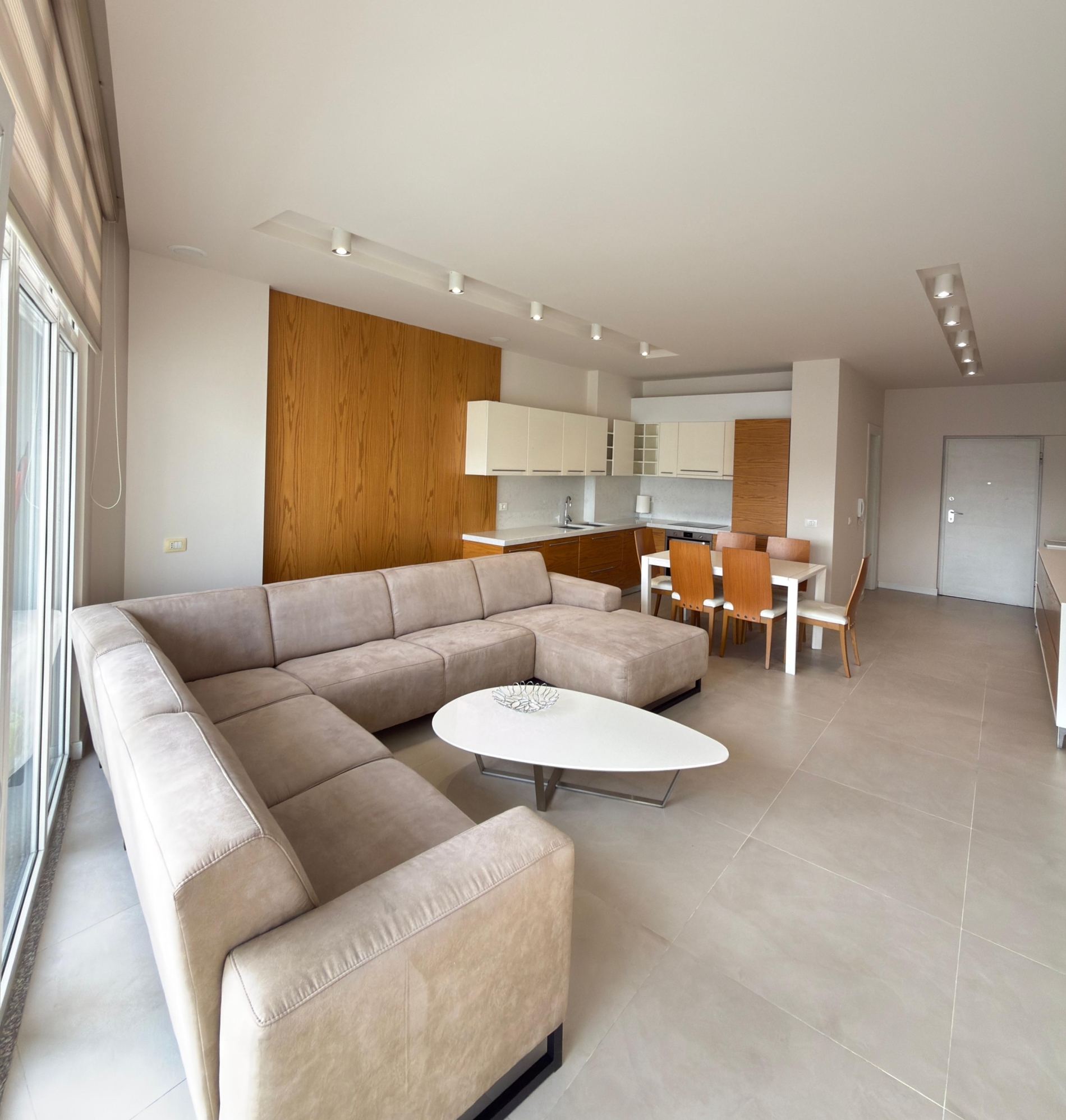Apartment, Komuna Parisit, Tirana