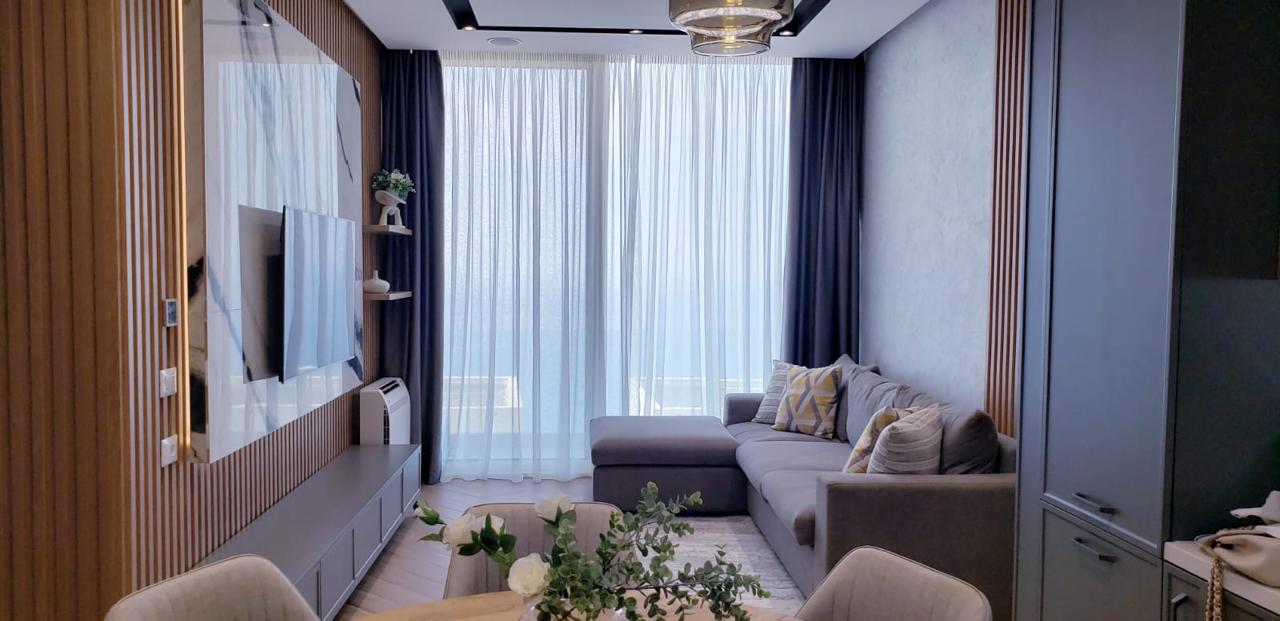 Apartment, Green Coast, Palasë