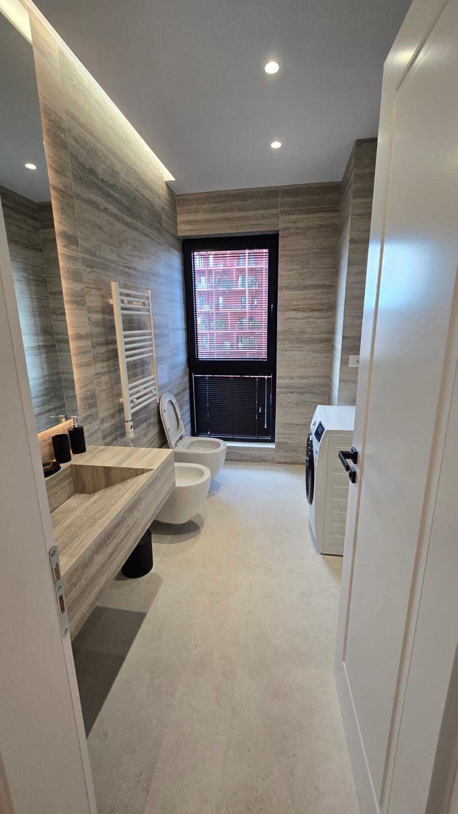 Furnished apartment inc parking, Garden Building, Tirana