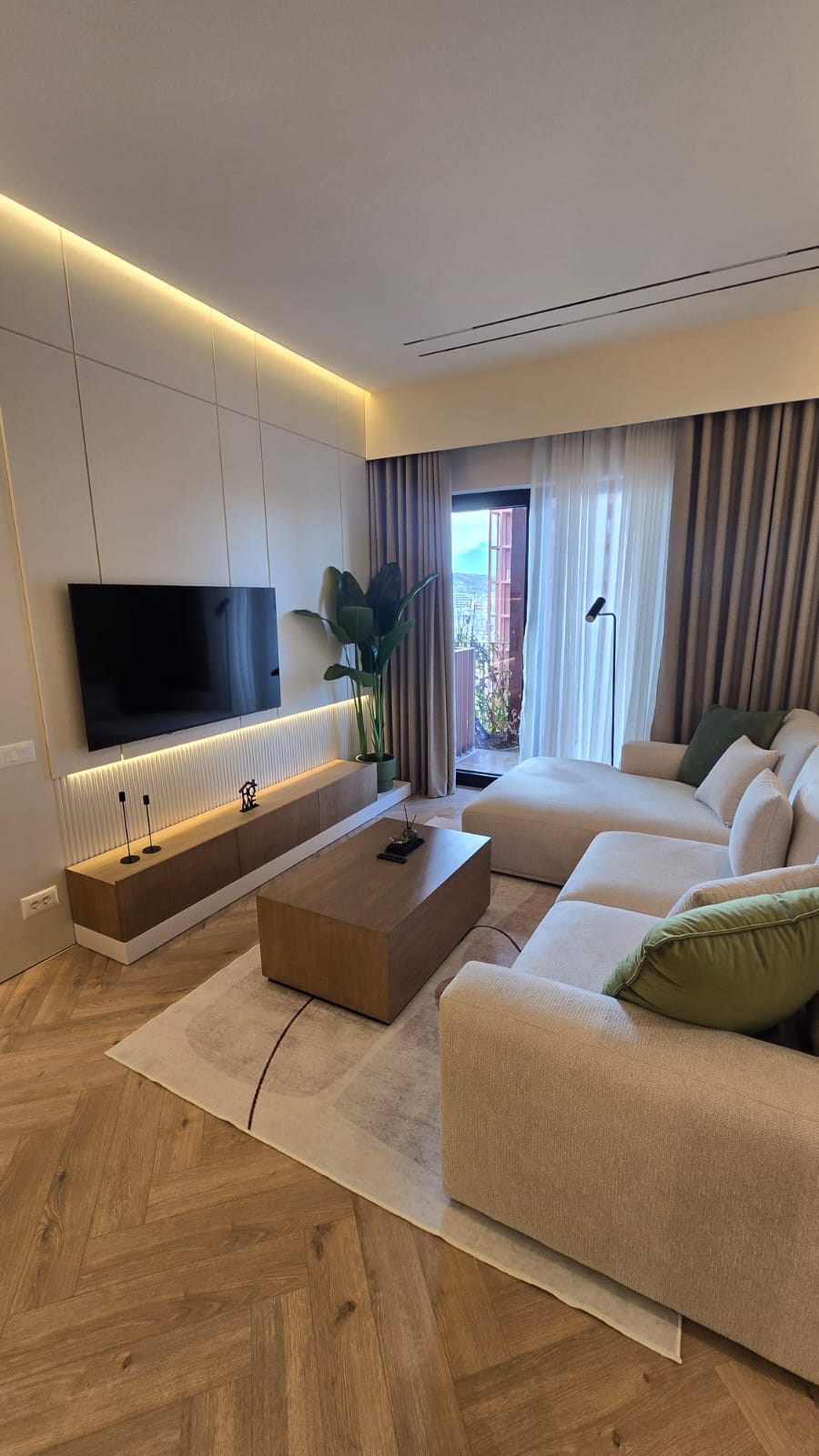 Furnished apartment inc parking, Garden Building, Tirana