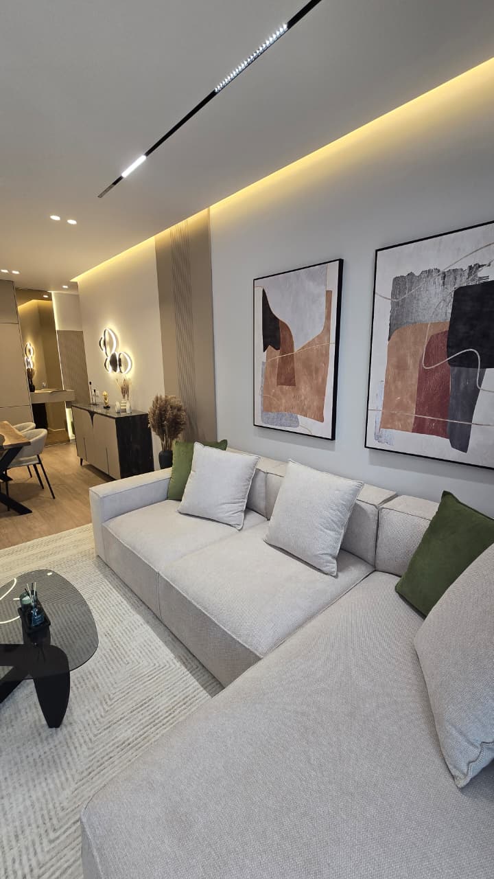 Furnished apartment inc parking, Golden Tower, Mine Peze