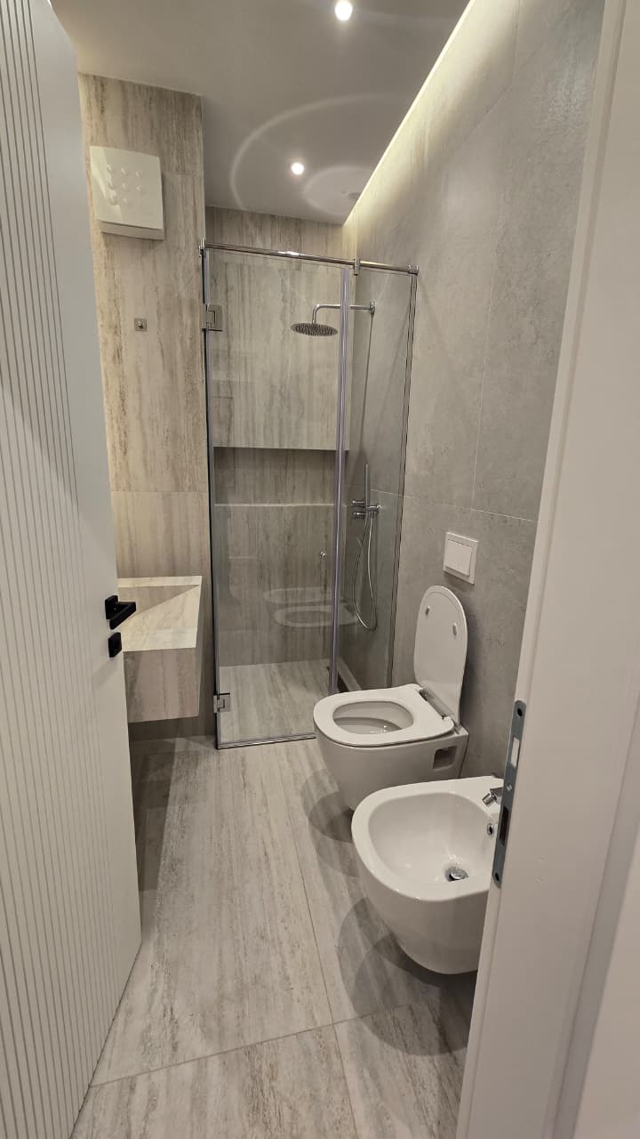 Furnished apartment inc parking, Golden Tower, Mine Peze