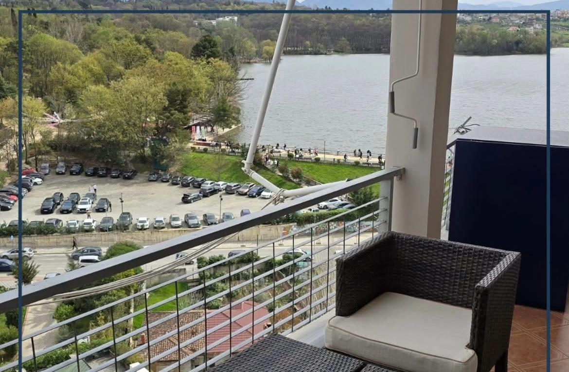 Apartment, Rruga e Kosovarëve