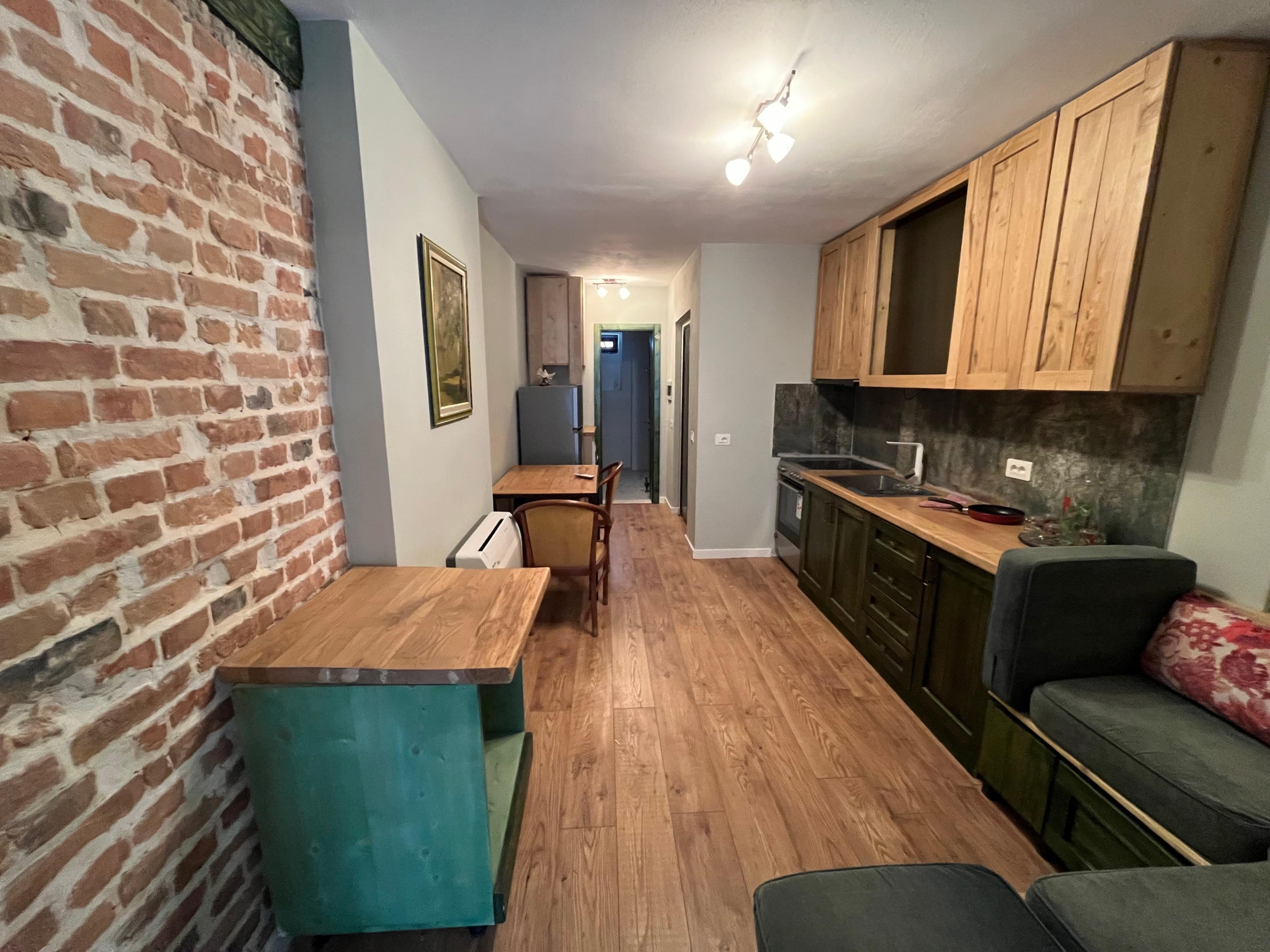 Twin Apartments, Pogradec