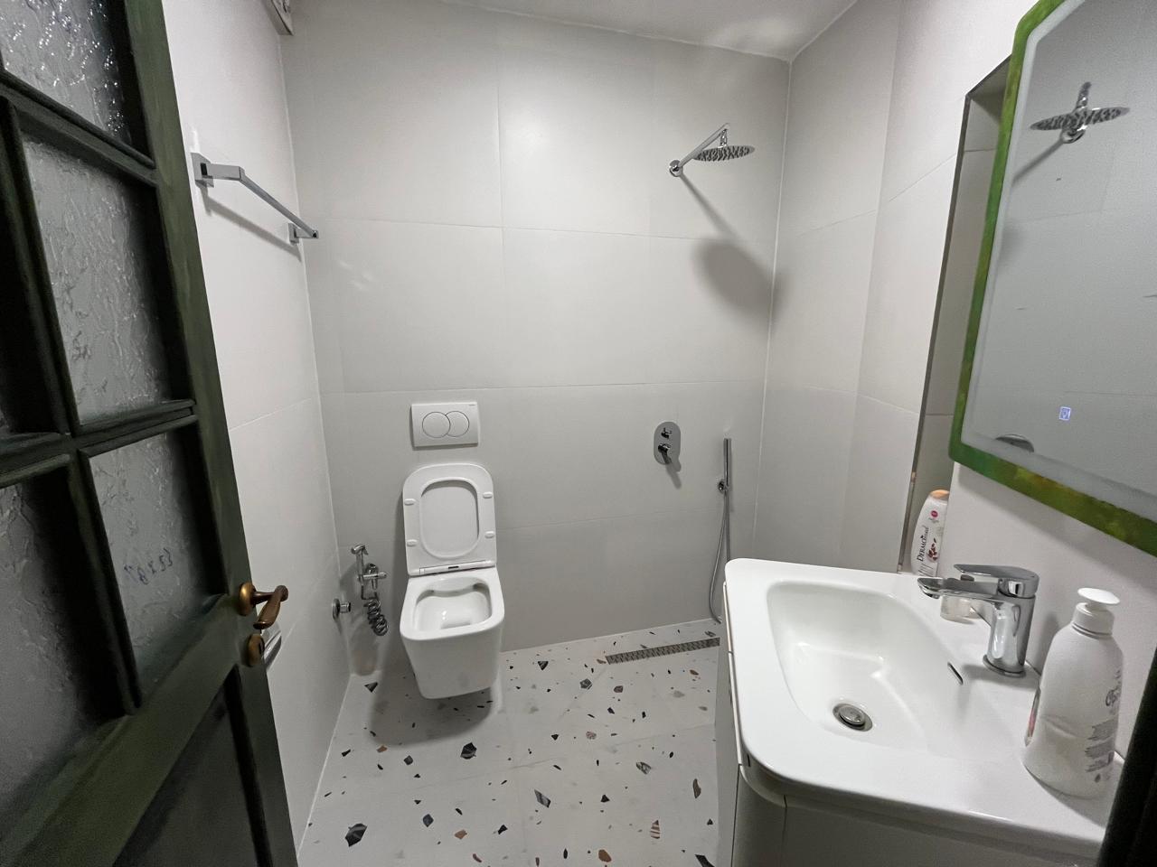 Twin Apartments, Pogradec