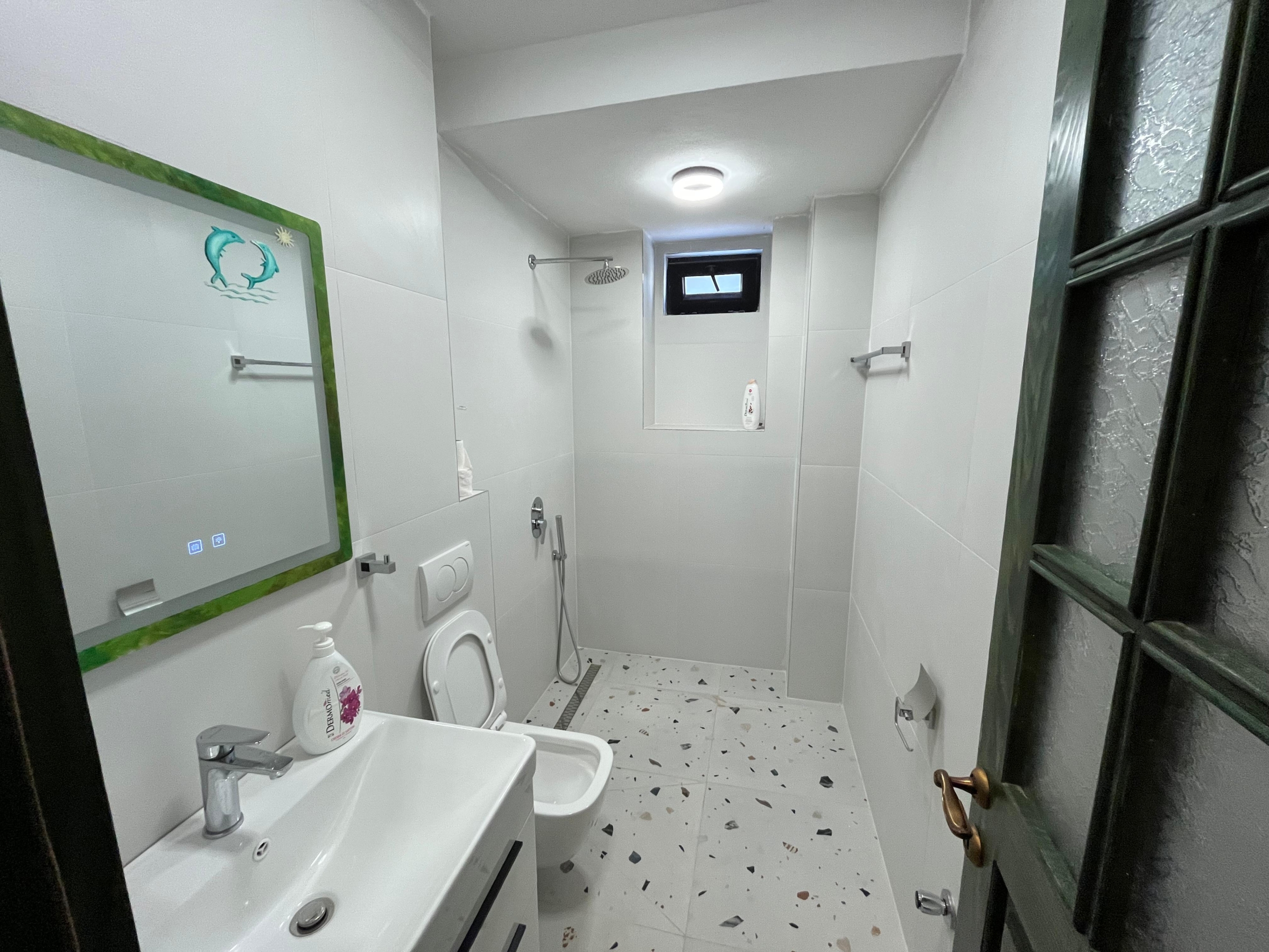 Twin Apartments, Pogradec