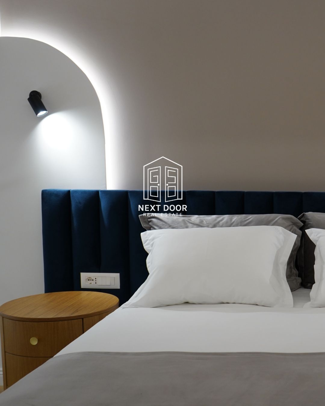 Duplex - Pazari i Ri, Tirana