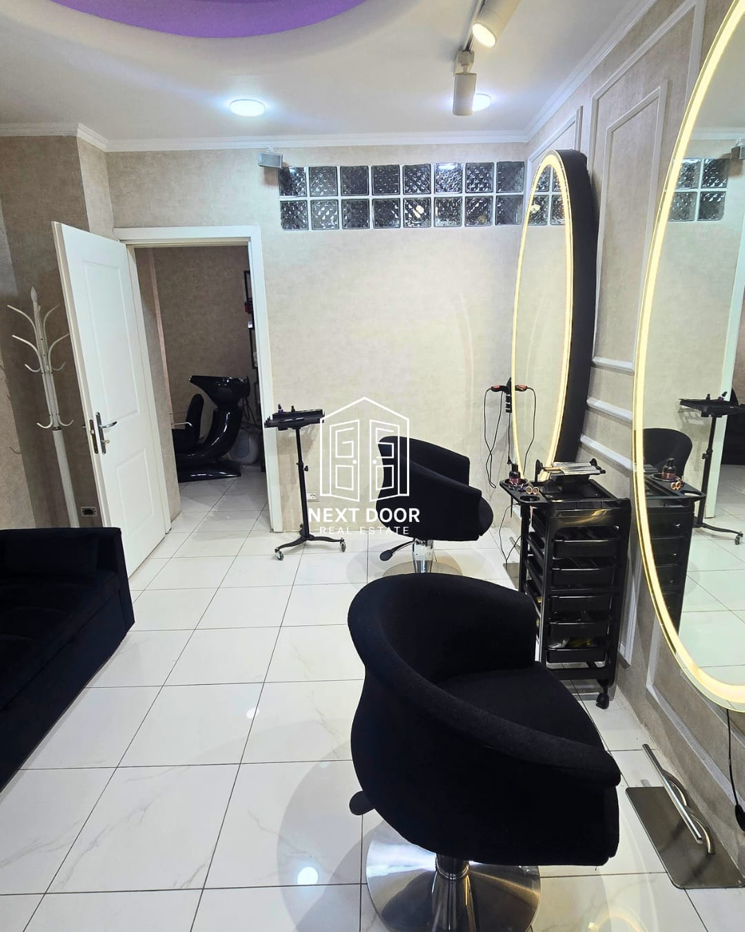 Beauty Salon, Tirana